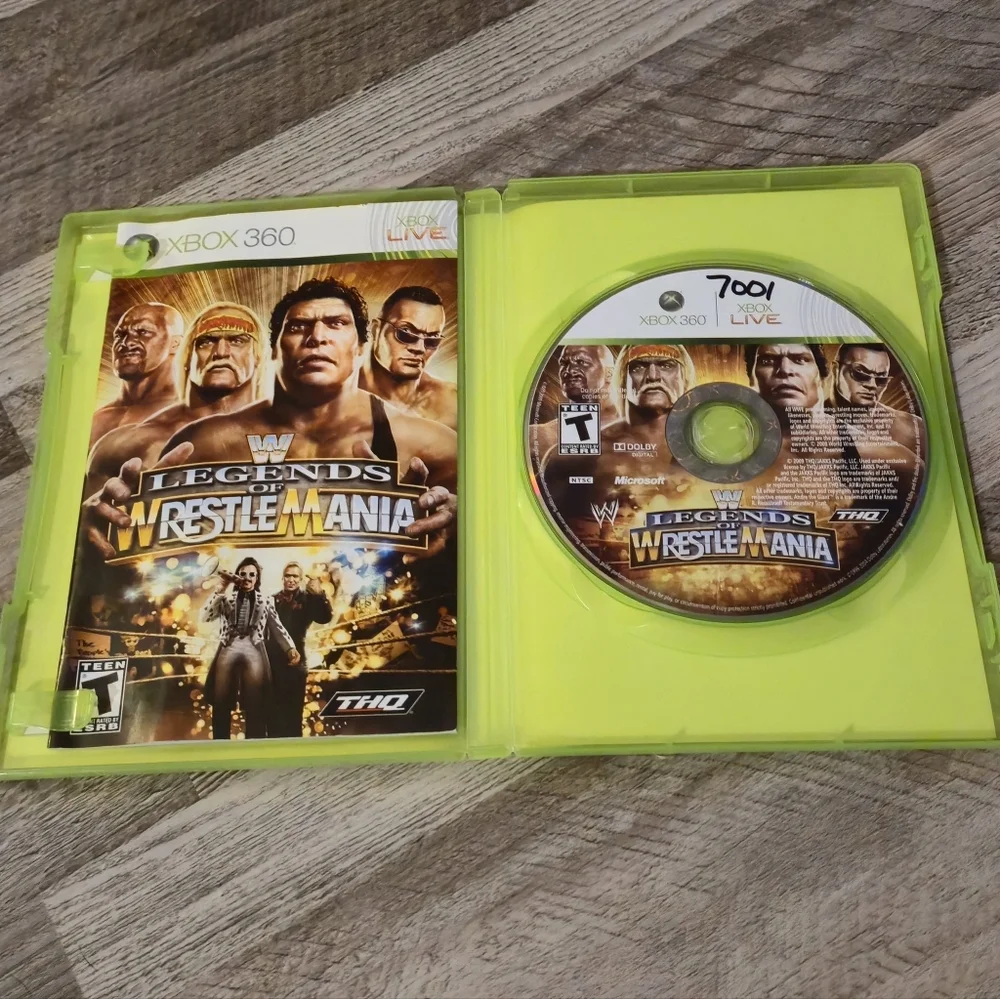 THQ WWE Legends of WrestleMania Microsoft Xbox 360 Fighting Game - Picture 3 of 4